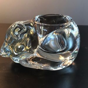 Sleeping cat candle holder